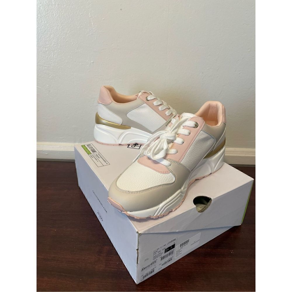 Call it spring Women’s Gigi 270 casual sneaker size 9 new in box